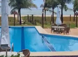 Itacimirim 3 quartos pé na areia