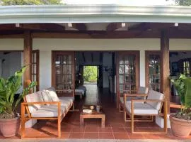 Hidden Coast villa Frangipani Ocean & Jungle