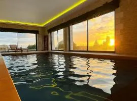 Villa de 400m2 15p - Piscine intérieure chauffée