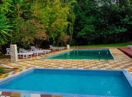 Pine 2 bedroom apartment with a pool, Hotel in Nanyuki