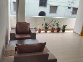 Odranest Serviced Apartment, hotel in Secunderabad