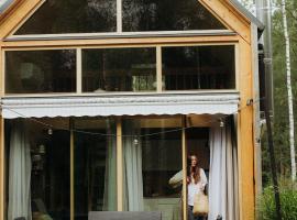 Miło las widzieć, hotel in Ciwoniuki