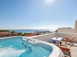 Lovely Home In Privlaka