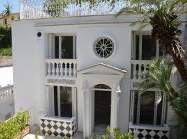 Muta House, hotel em Sorrento