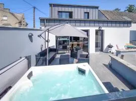 Amazing Home In Cléder With Wifi