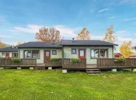 Lovely Home In Byxelkrok With Wifi
