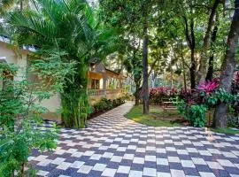 Hill Top Goa Lodge