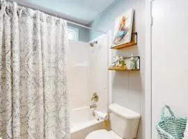 Stunning Beachfront Beach Access Dog Haven