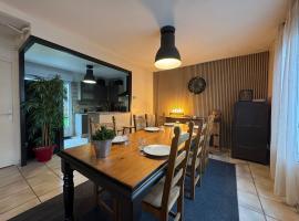 28 rue Louis Bleriot 72700 Alonnes, hotelli kohteessa Allonnes