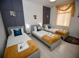 The Lower Deck-South Shields 4 seperate beds sleeps 5 Contractor and Long Stay Rates
