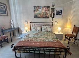 Casa Nuara, hotel in Novara