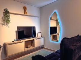 Studio prático, confortável e bem localizado, hotel em Brusque