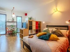 Linate and Olympic Arena House with Garden