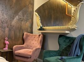 Hugo Airport、マールペのホテル