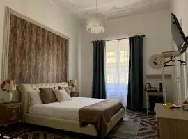 The Moon Genova Suites&Rooms