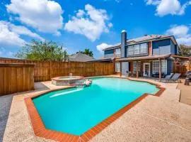 6 Bedroom Home with Pool, Centrally Located