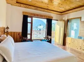 Shalom Hillcrest Inn