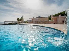 Vila das Conchas - Enjoy the Seaview Pool with the Beach only steps away