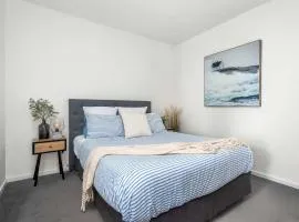 Worth - Happy Honeysuckle - Free Internet