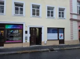 FERIENWOHNUNG 70m2 APARTMENT in ZITTAUER STADTZENTRUM INNENSTADT INNENRING TOP LAGE - WOHNEN AUF ZEIT IN ZITTAU - 2 RAUM WOHNUNG