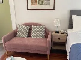 Exquisite 1 Bedroom Suite Charming W Private Entry