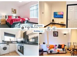 Newly Refurbished 3 Bedroom House (Preston)