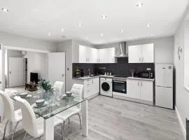 Modern 1-bed Flat Near Weymouth Seafront