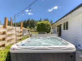 Vogel Vacation - Spacious Secluded, Hot Tub & Game Room