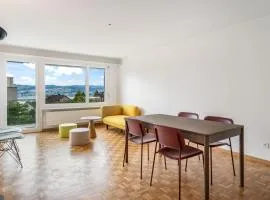 EXQUIS Design 3-Room Apartment KNOLL I Zurich Lake View I Balcony I Family-Friendly