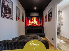 Saga - Cinema Room - By Primo、シャニーのホテル