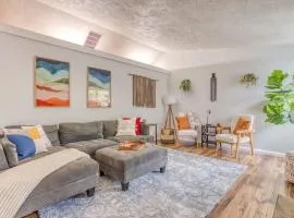 Monmouth Family Retreat - Pet Friendly, Play Areas, Hot Tub, Game Room