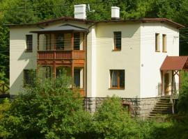 Dom Wrzosówka, habitación en casa particular en Jelenia Góra-Jagniątków