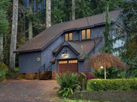 Lolowood Chalet - Modern cozy nature retreat dog friendly, hotel v destinaci Rhododendron