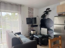 Family home for 6 people - Pleurtuit center, hotel in Pleurtuit