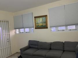 Casa Bayaverde, hotel in Bayamon