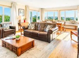Peaceful country escape with garden & views