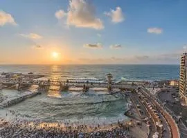 Nabeel Homes - Panoramic Seaview Condo in Stanley