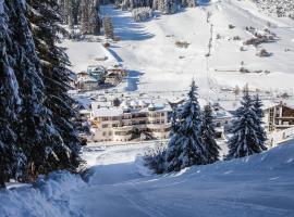 Hotel Schlosshof, hotelli kohteessa Ischgl