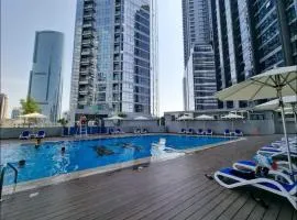 Cozy Room In Abu Dhabi Reem island Near to Galeria Mall