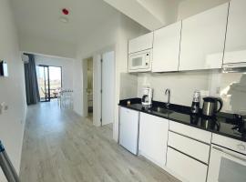 T1 Espaçoso e aconchegante no Medsal Residence, hotel en Prainha