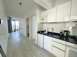 T1 Espaçoso e aconchegante no Medsal Residence