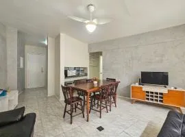 11A - Apto c/2 QUARTOS, Sala e Cozinha completa,1WC, 1 Vaga, Roupa de Cama e VIVO FIBRA