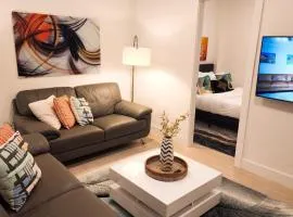 New Langford Suite near Lake & Mall, Free Parking
