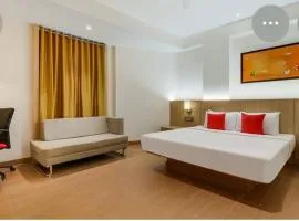 Hotel Red Plaza -Near Delhi Airport & Free Airport Drop