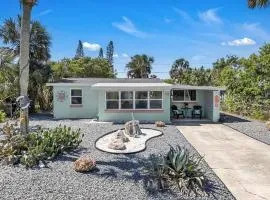 Modern Beach Oasis & Cozy & Comfort For 4