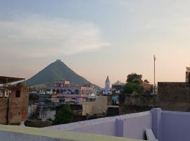 Anand, hotel em Pushkar