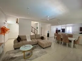 Upendo cozy villa