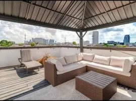 3222 sqft 3 Bedroom Townhous Amazing Rooftop View