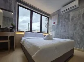 The Cozy Hotel