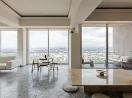 Luxury Penthouse with Jacuzzi & Views